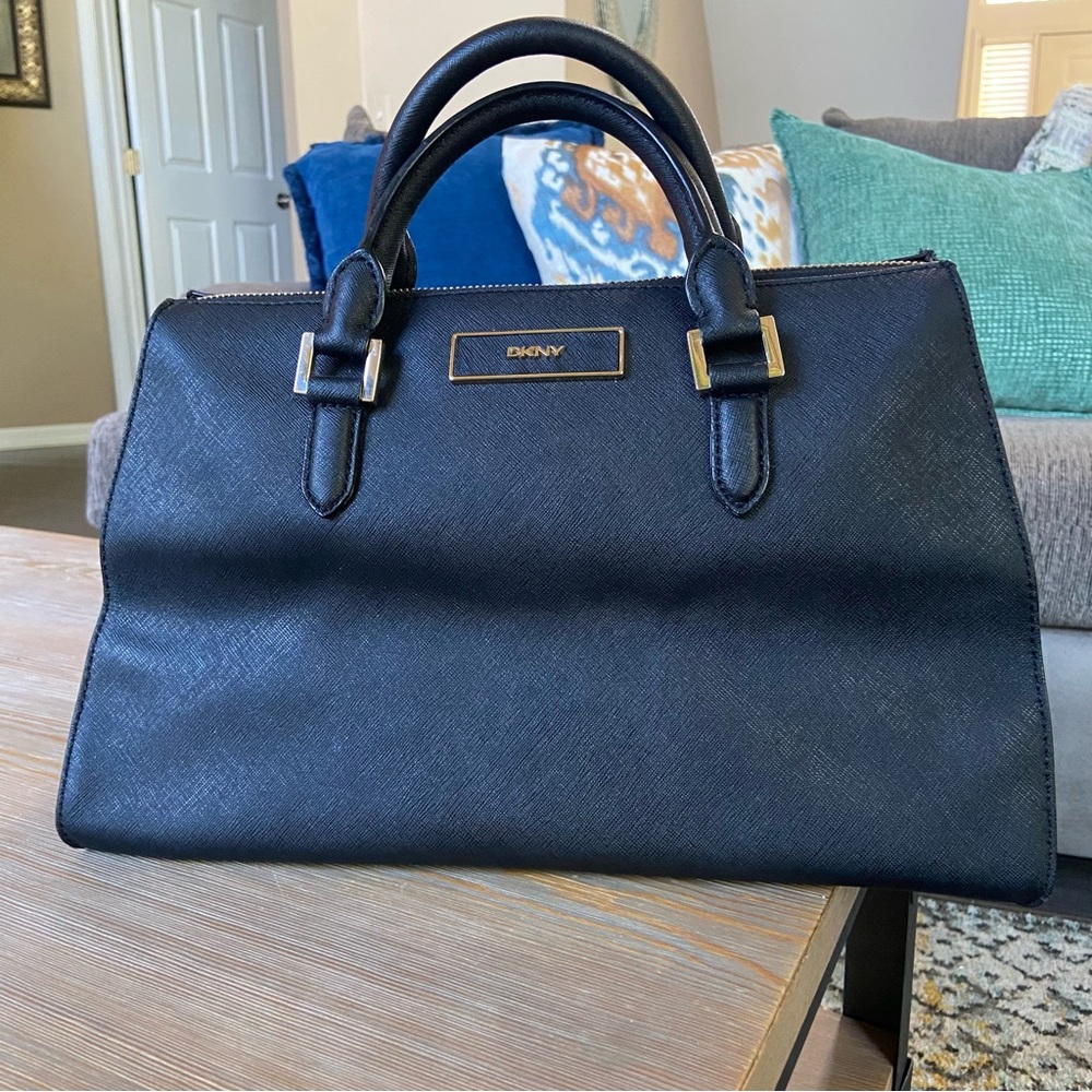 DKNY Leather Doctor Medicine Tote Bag Handles Pockets